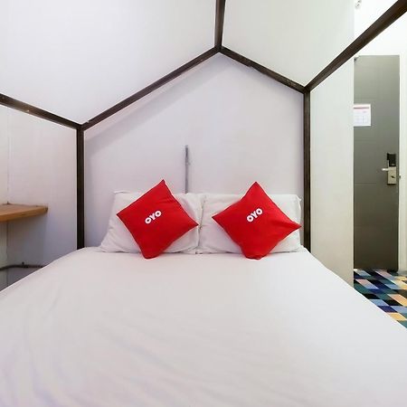 Spot On Junction Hostel マカティ エクステリア 写真