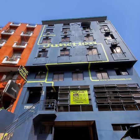 Spot On Junction Hostel マカティ エクステリア 写真