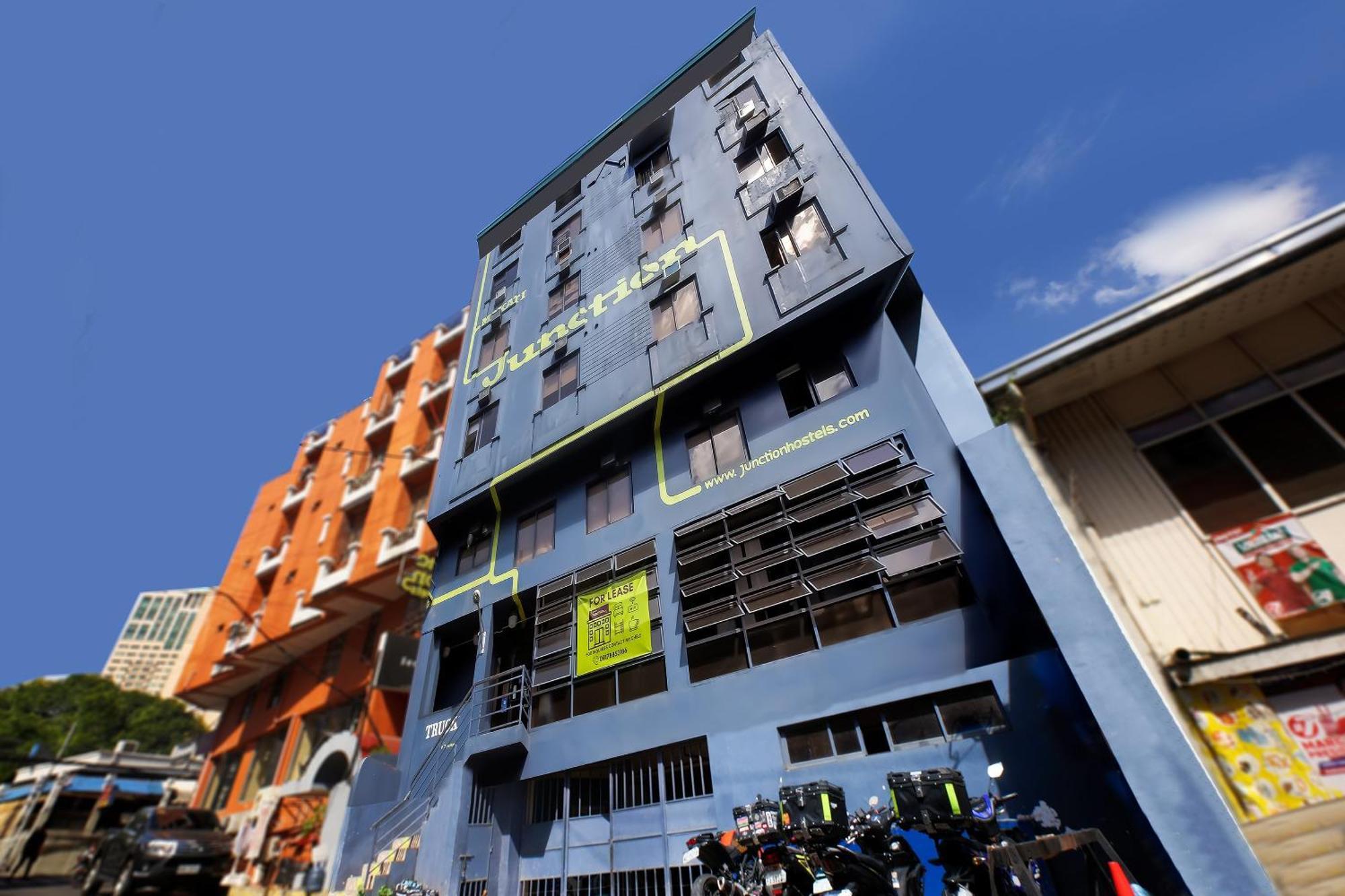 Spot On Junction Hostel マカティ エクステリア 写真