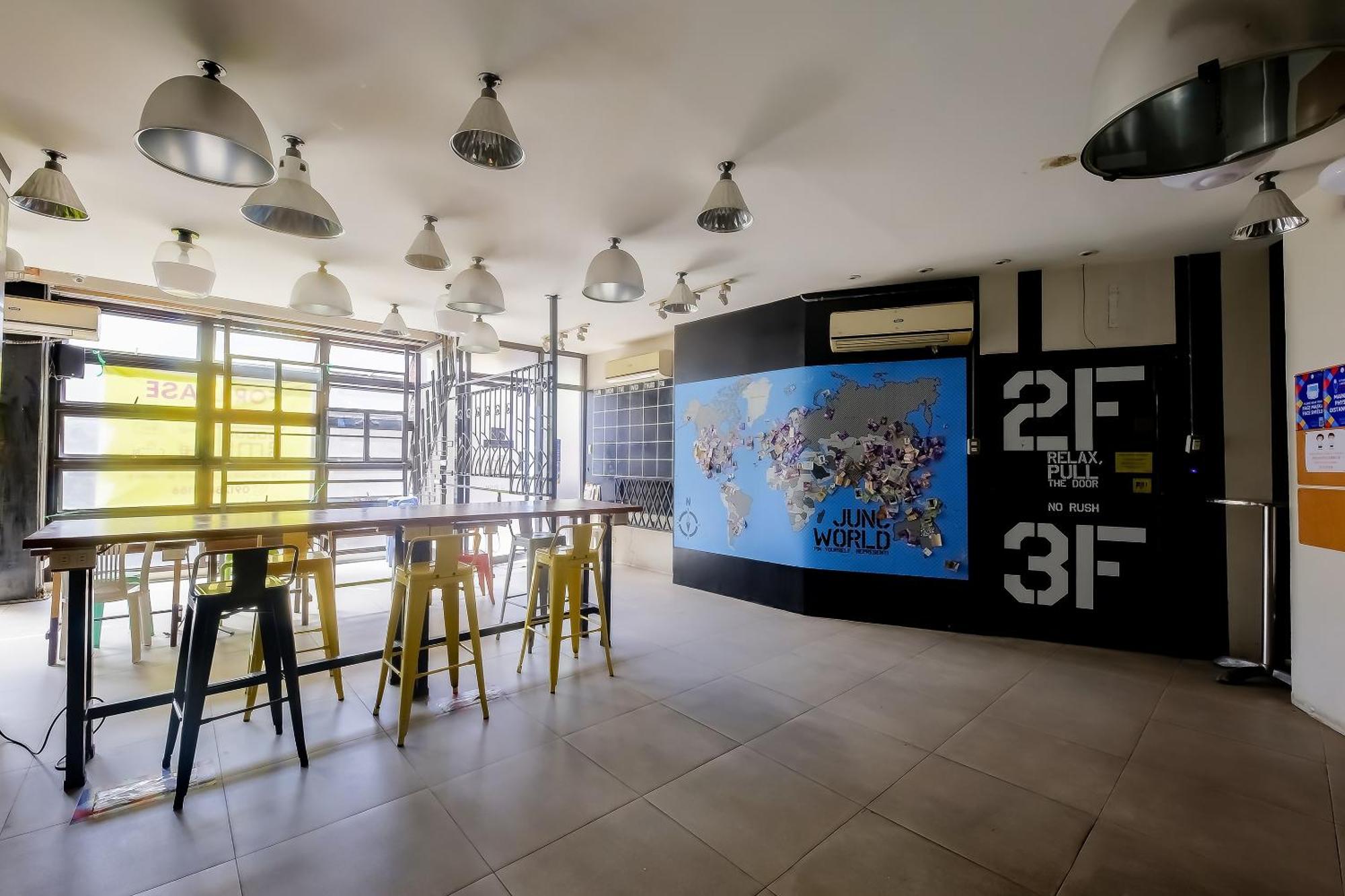 Spot On Junction Hostel マカティ エクステリア 写真