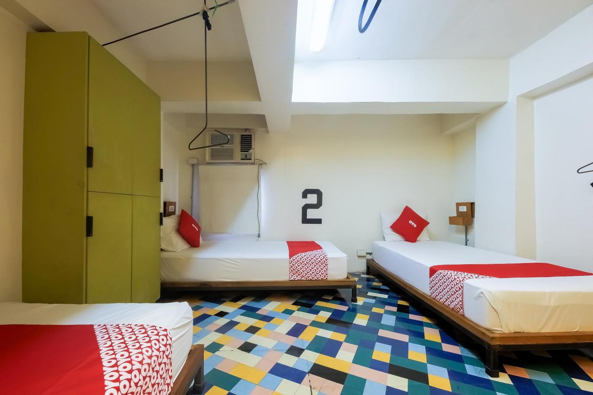 Spot On Junction Hostel マカティ エクステリア 写真