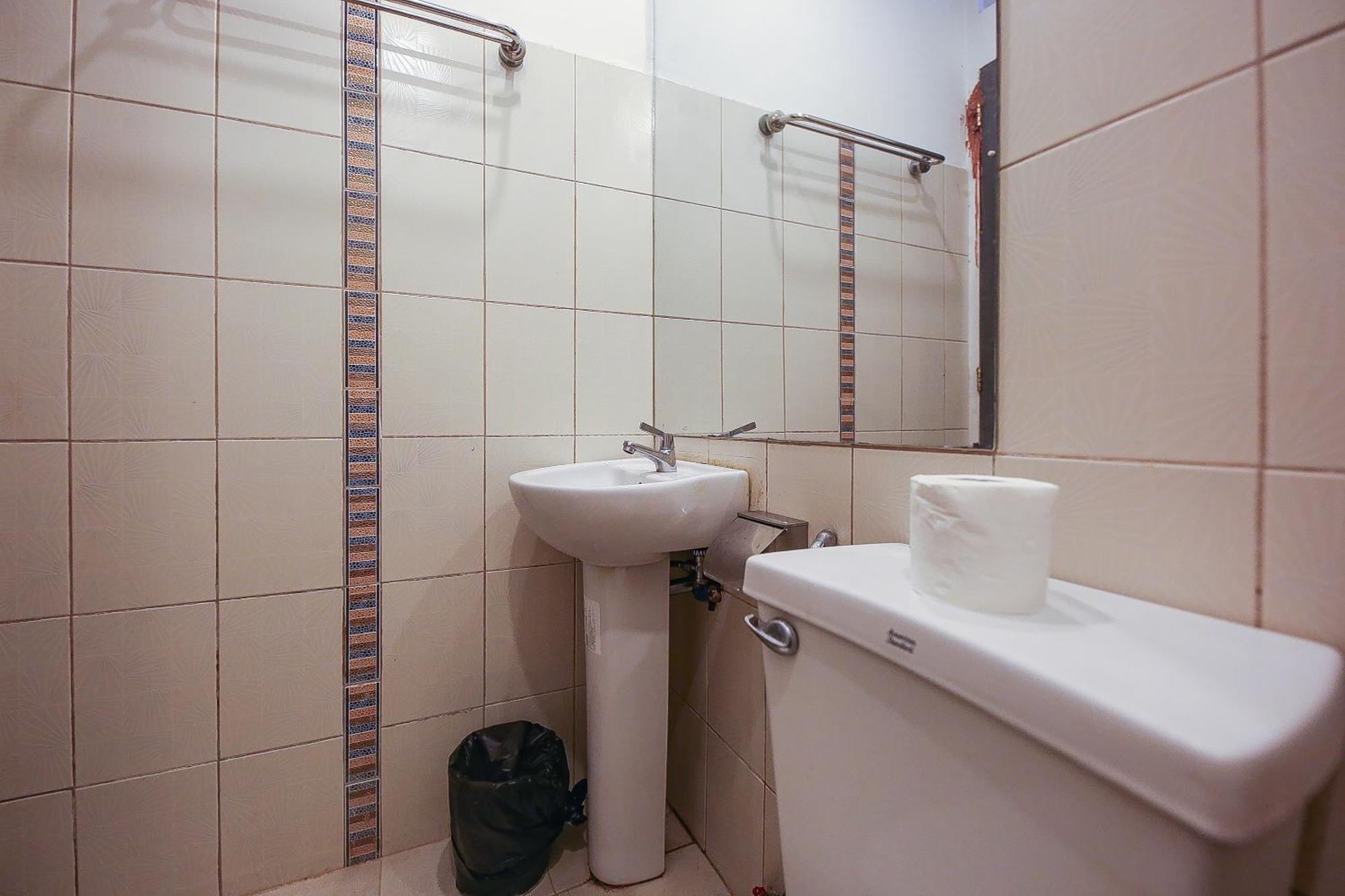 Spot On Junction Hostel マカティ エクステリア 写真