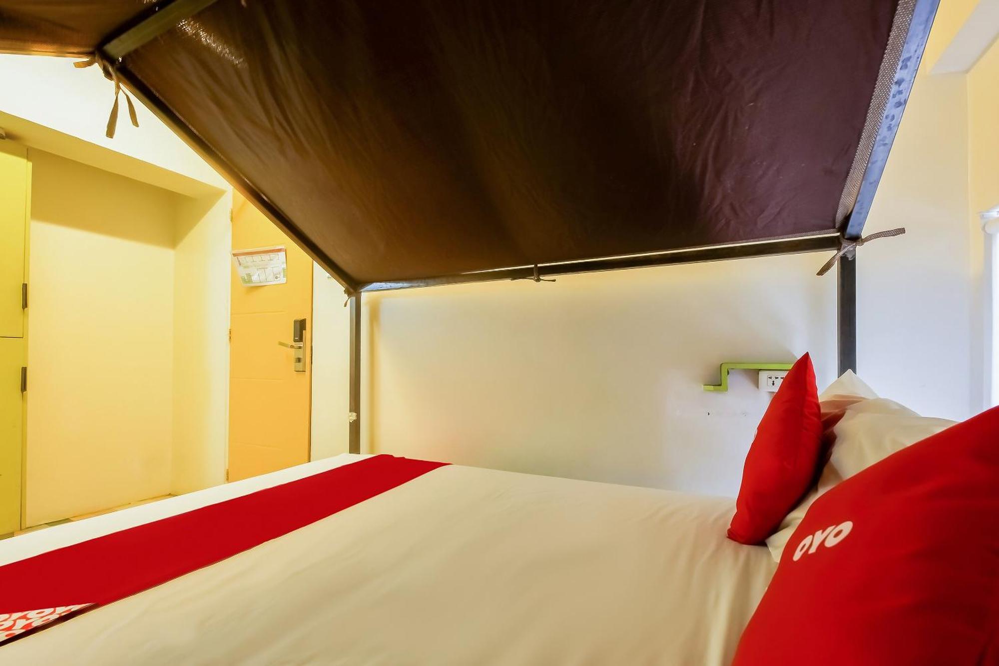 Spot On Junction Hostel マカティ エクステリア 写真