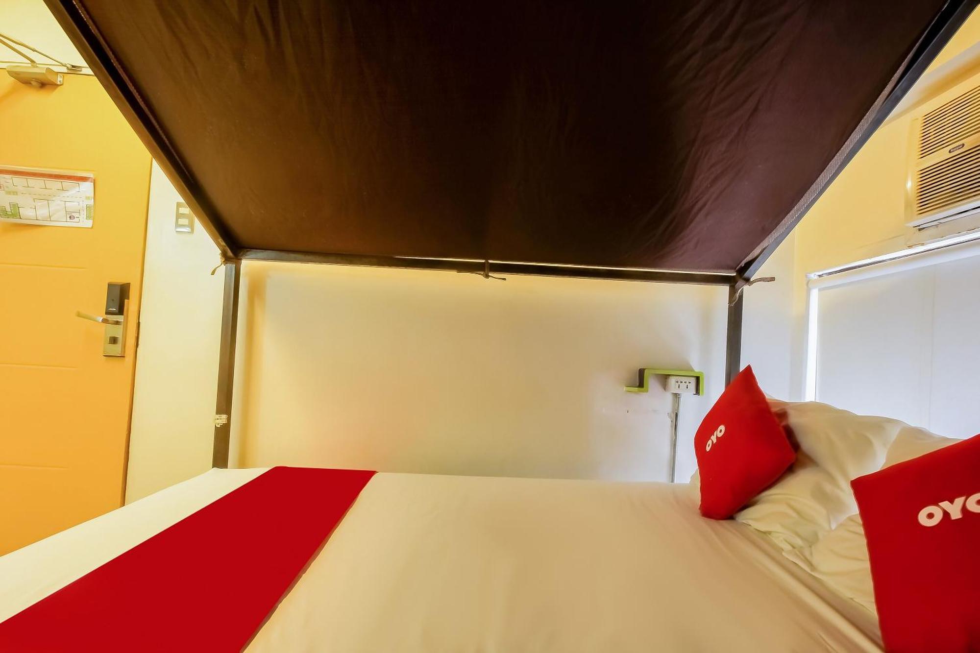 Spot On Junction Hostel マカティ エクステリア 写真